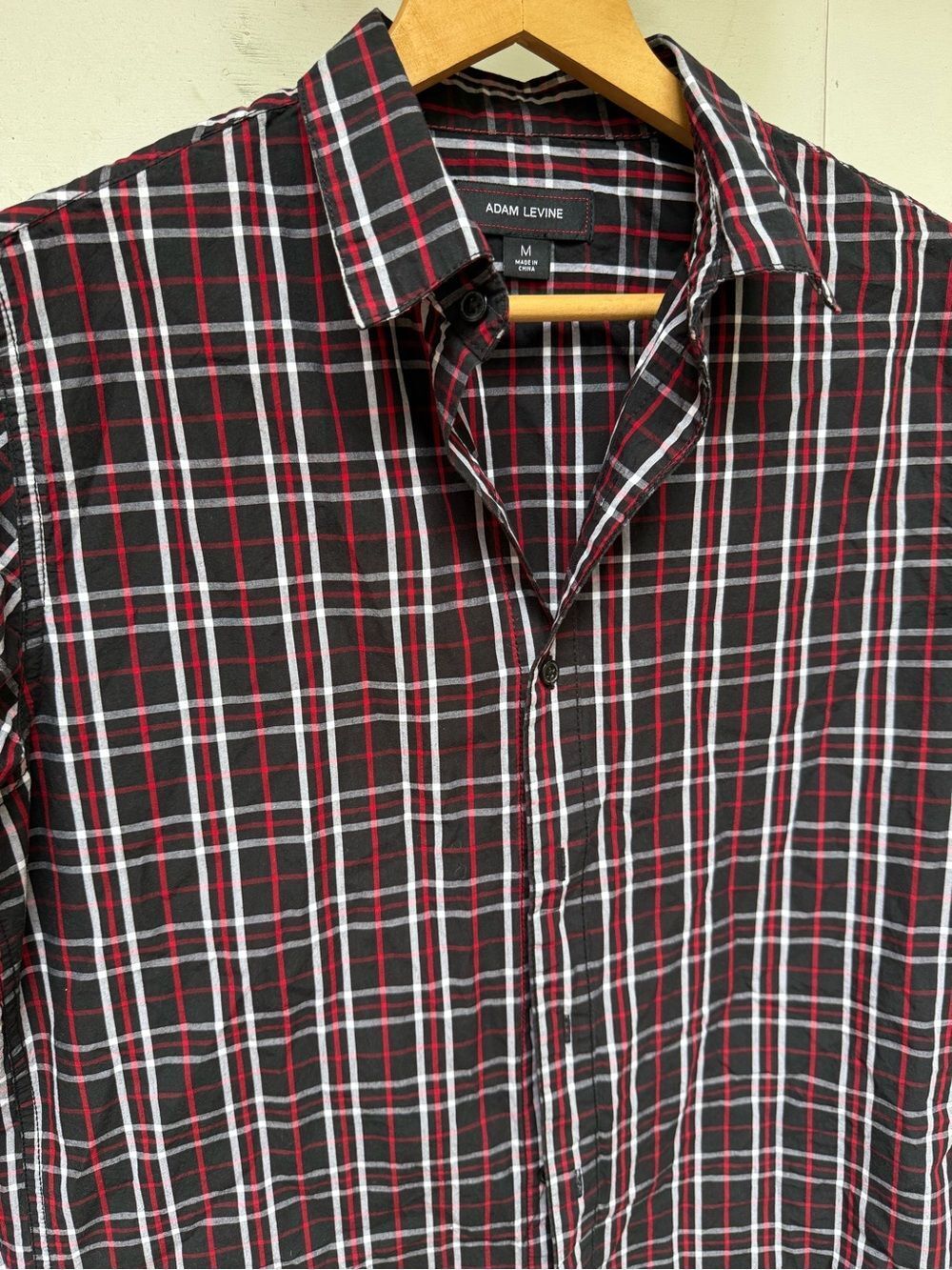 Adam Levine Cotton Plaid Casual Button Down Red Black White Shirt Size Medium